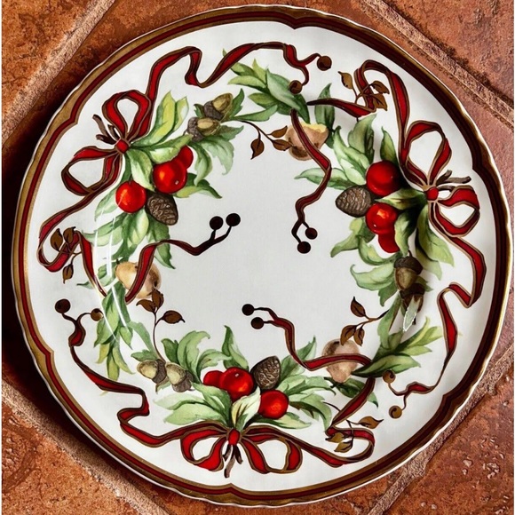 New mint Tiffany Holiday serving plate - Picture 1 of 3